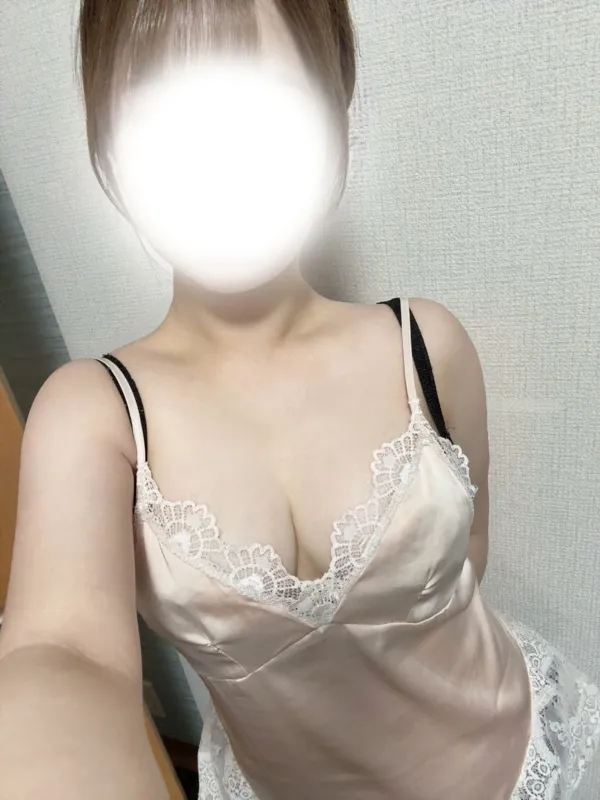 博多のFeerique〜フェリーク〜で働く♡ましろ♡ - カクブツ