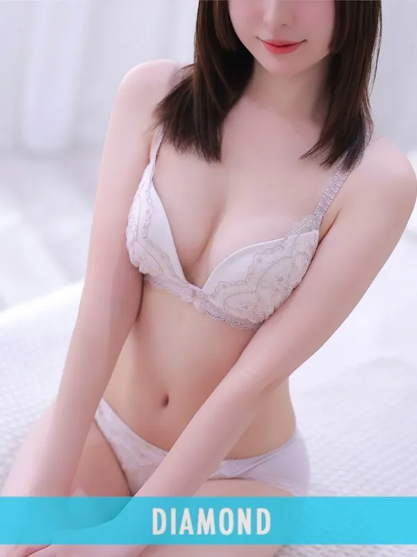 渋谷・代々木・原宿のundefinedで働く夏目 あや - カクブツ