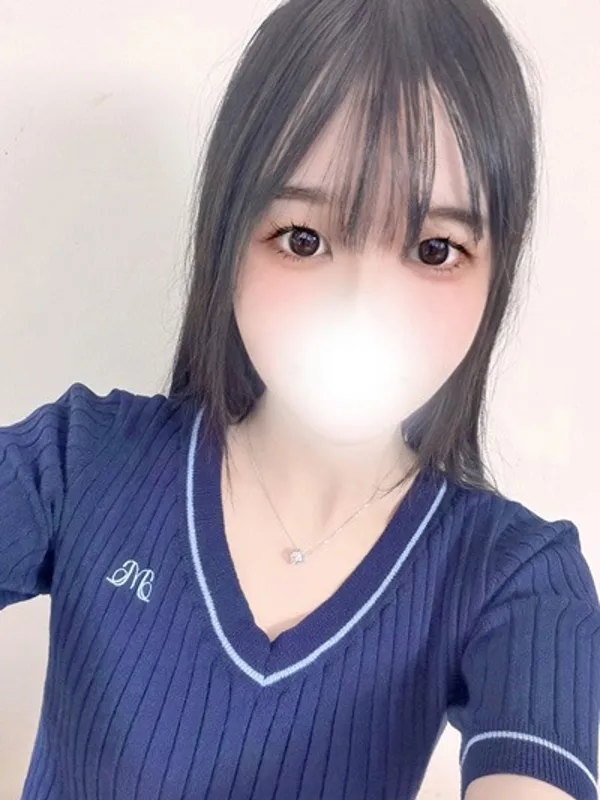 千葉・栄町のZEROで働くはる - カクブツ