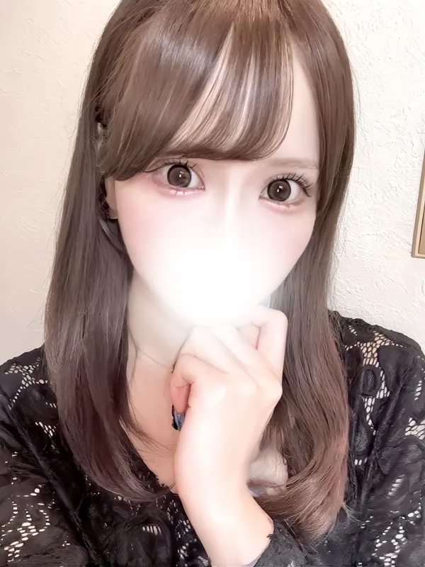 千葉・栄町のZEROで働くまり - カクブツ