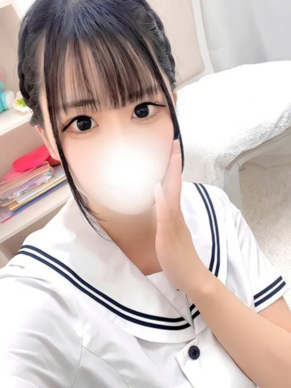 千葉・栄町のZEROで働くみゆ - カクブツ