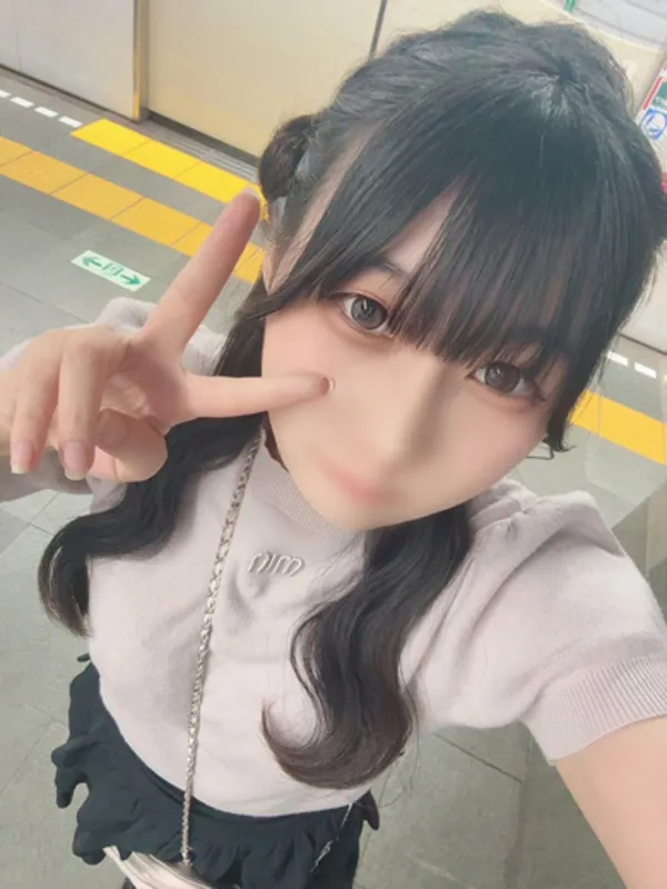 五反田・目黒のウルトラホワイトで働くH花丸ゆいの - カクブツ