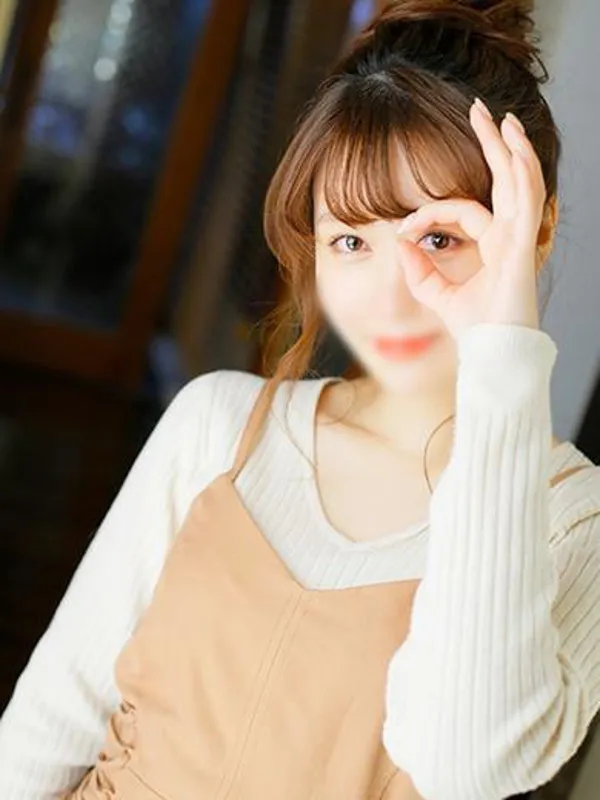 中洲のホットポイントヴィラで働く松嶋　しの - カクブツ