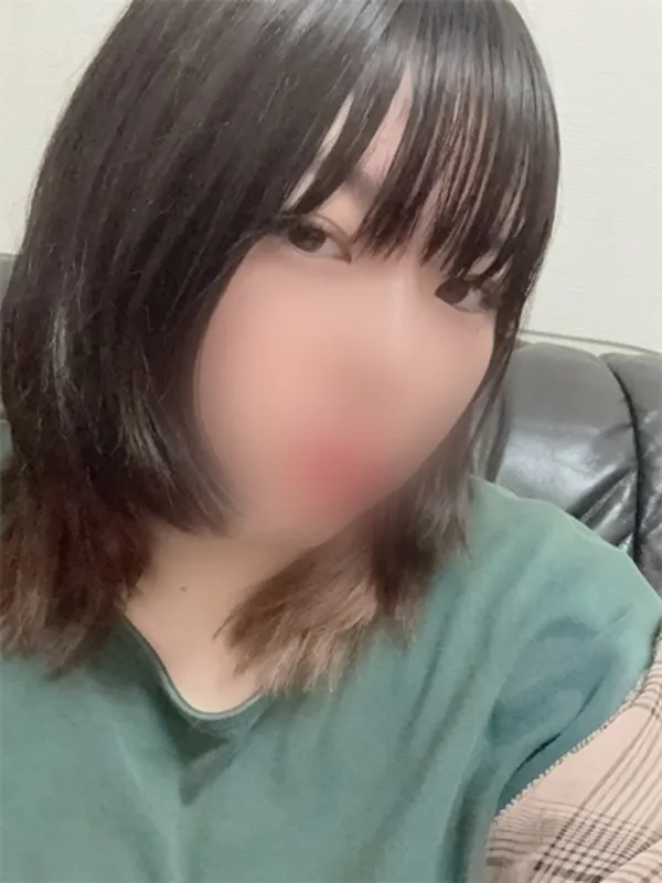川崎の激安ドットコムで働くめい - カクブツ
