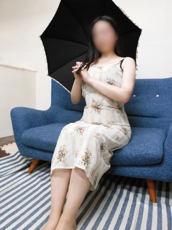 十三 塚本の美人屋で働く愛染　佳代 - カクブツ