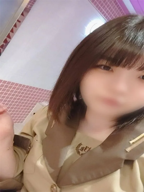 川崎の激安ドットコムで働くあん - カクブツ