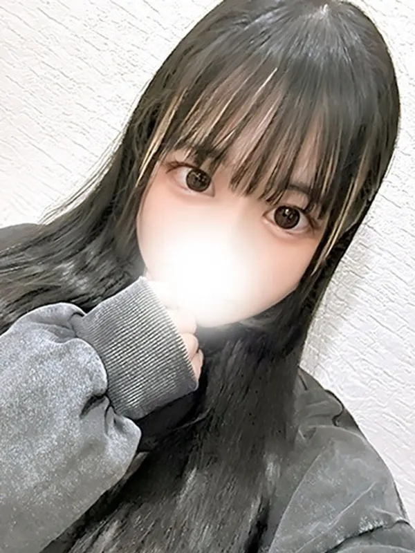 千葉・栄町のZEROで働くるい - カクブツ