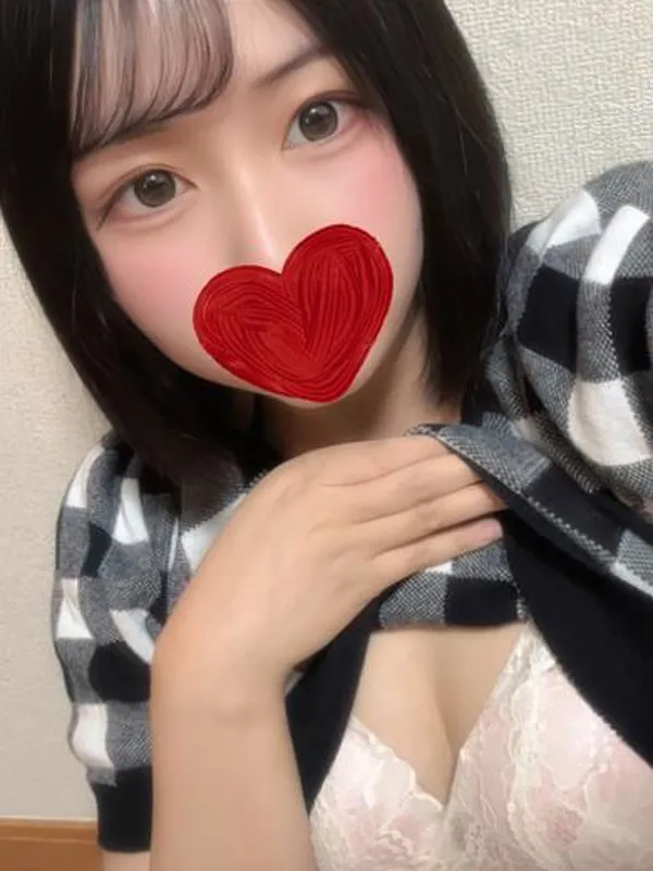 福井のデリシャス福井で働くナオ - カクブツ