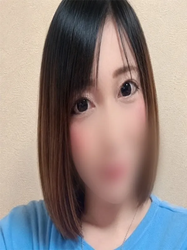 川崎の激安ドットコムで働くももか - カクブツ