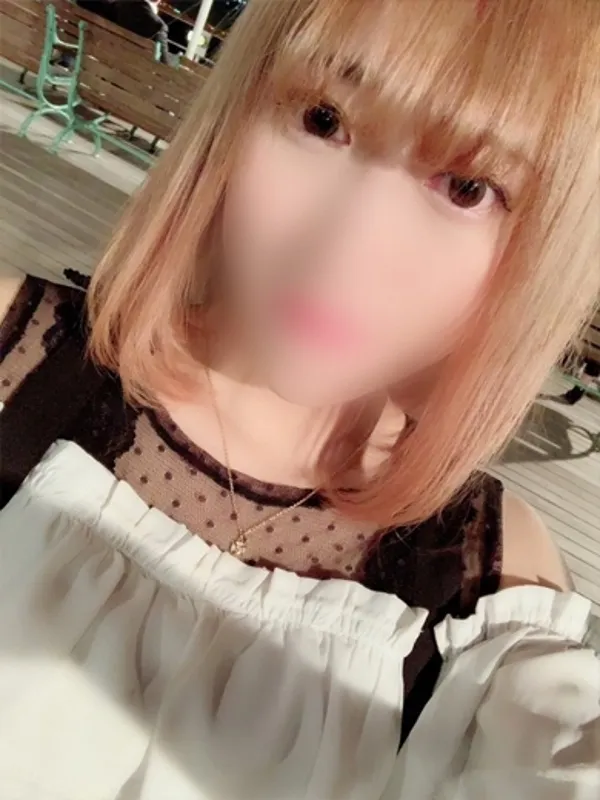 川崎の激安ドットコムで働くれん - カクブツ
