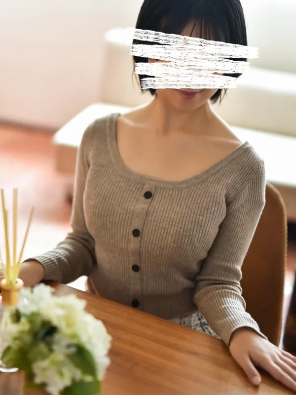 銀座の東京ヒストリー lettre d'amourで働く早乙女純菜(さおとめじゅんな) - カクブツ