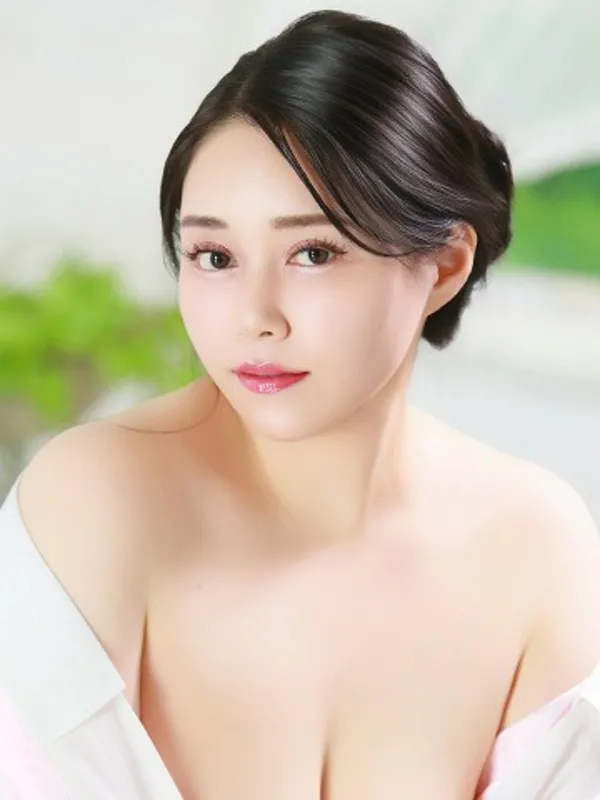 吉原のプレジデントクラブで働く戸田乃音々 - カクブツ